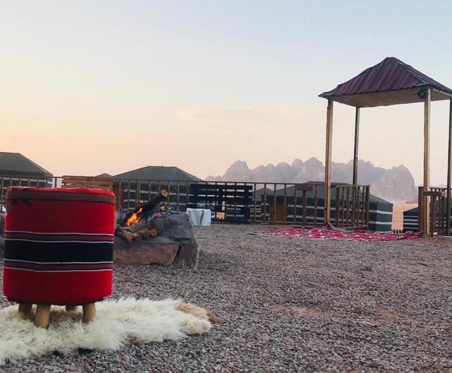 Desert Magic Camp & Resort Вади Рум Екстериор снимка