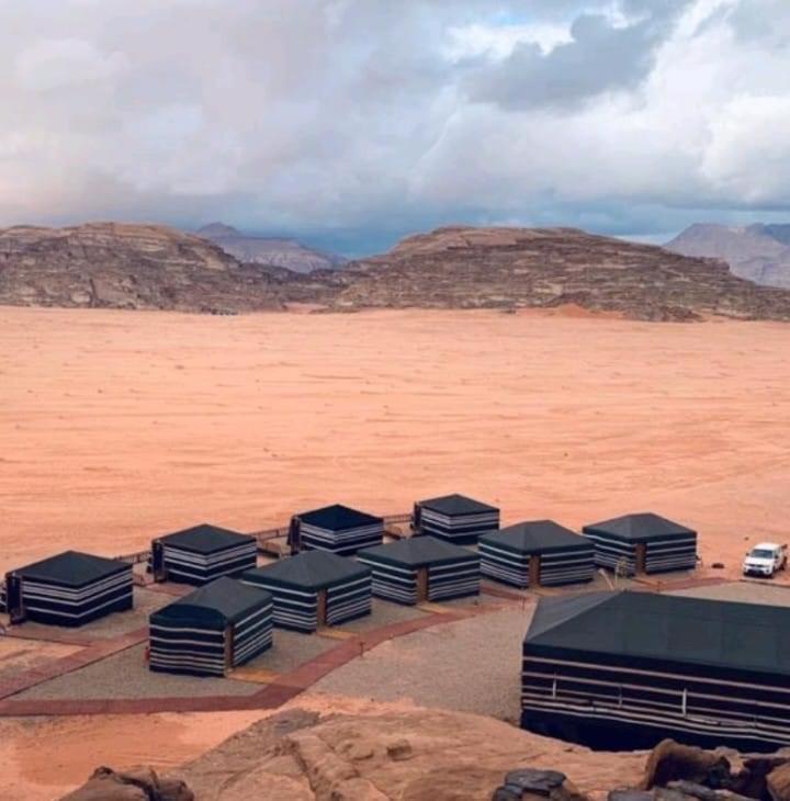 Desert Magic Camp & Resort Вади Рум Екстериор снимка