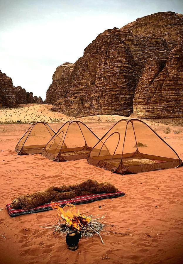 Desert Magic Camp & Resort Вади Рум Екстериор снимка